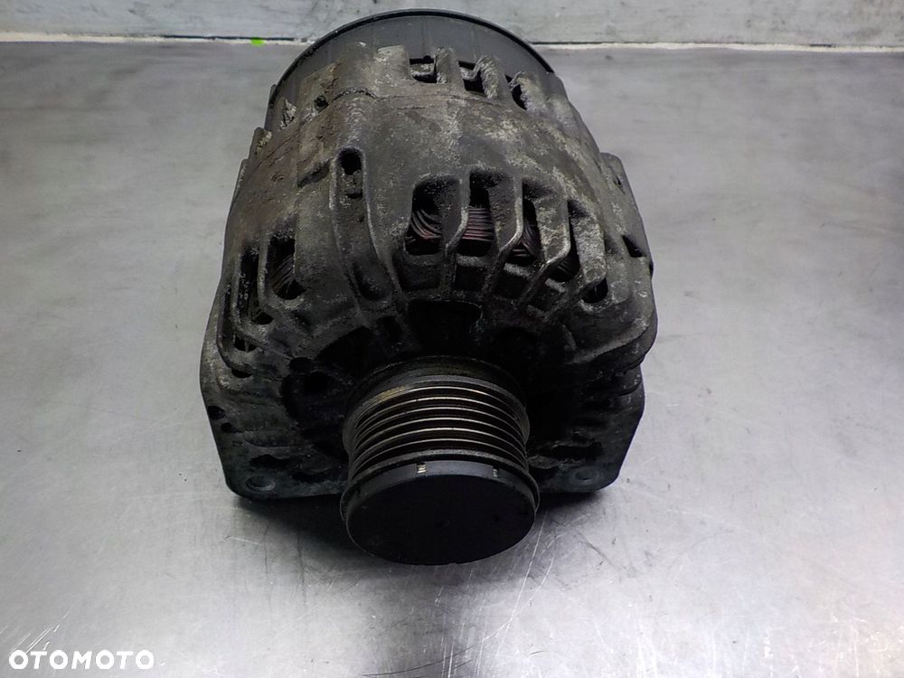 RENAULT MEGANE III 1.9 DCI ALTERNATOR 231000026R-B - 1