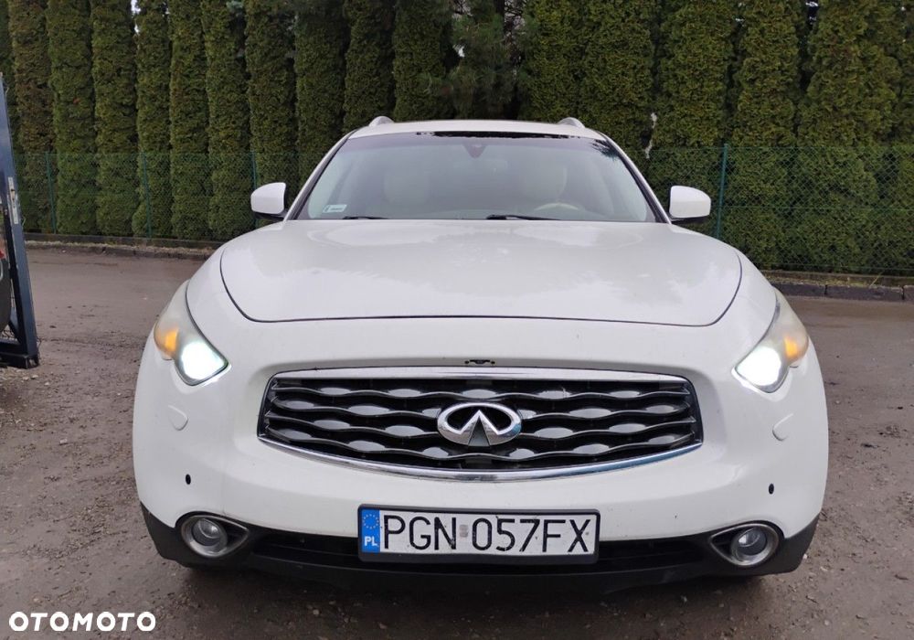 Infiniti FX - 27