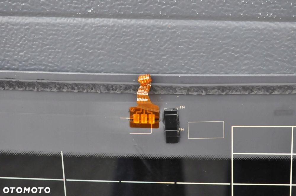 BMW F44 GRAN COUPE SZYBA TYLNA 20r - 5