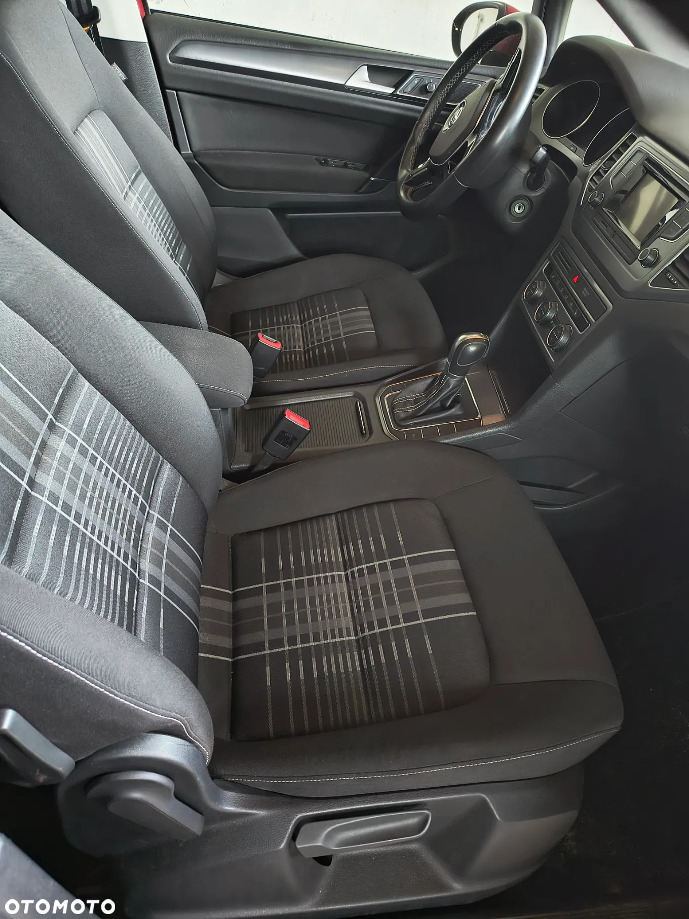 Volkswagen Golf Sportsvan 2.0 TDI BlueMotion Technology DSG Lounge - 11