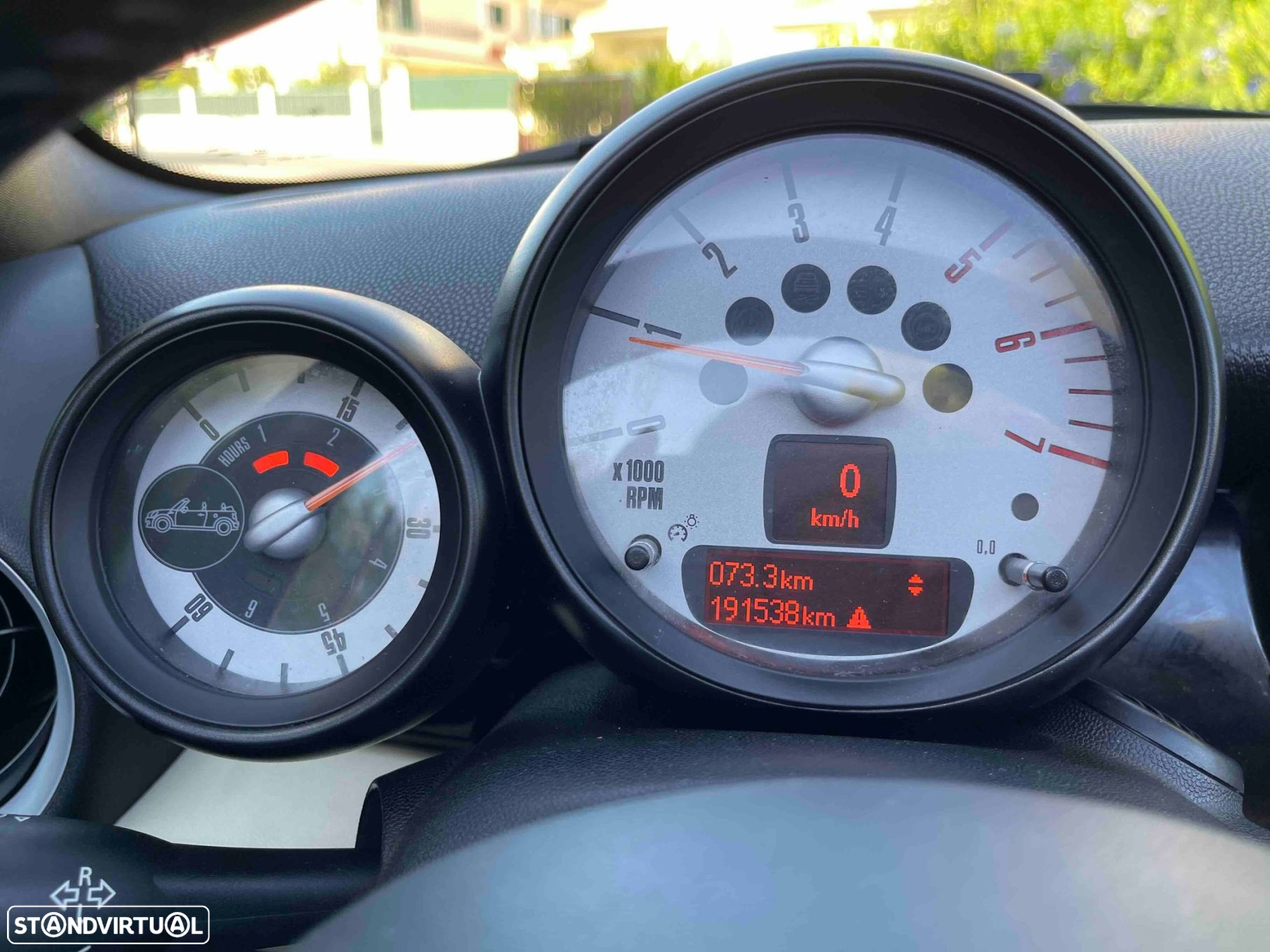 MINI Cabrio Cooper D - 8