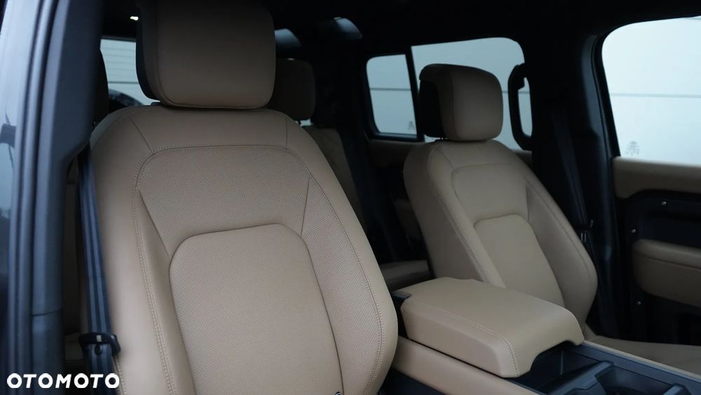 Land Rover Defender 3.0 D350 mHEV X-Dynamic HSE - 14