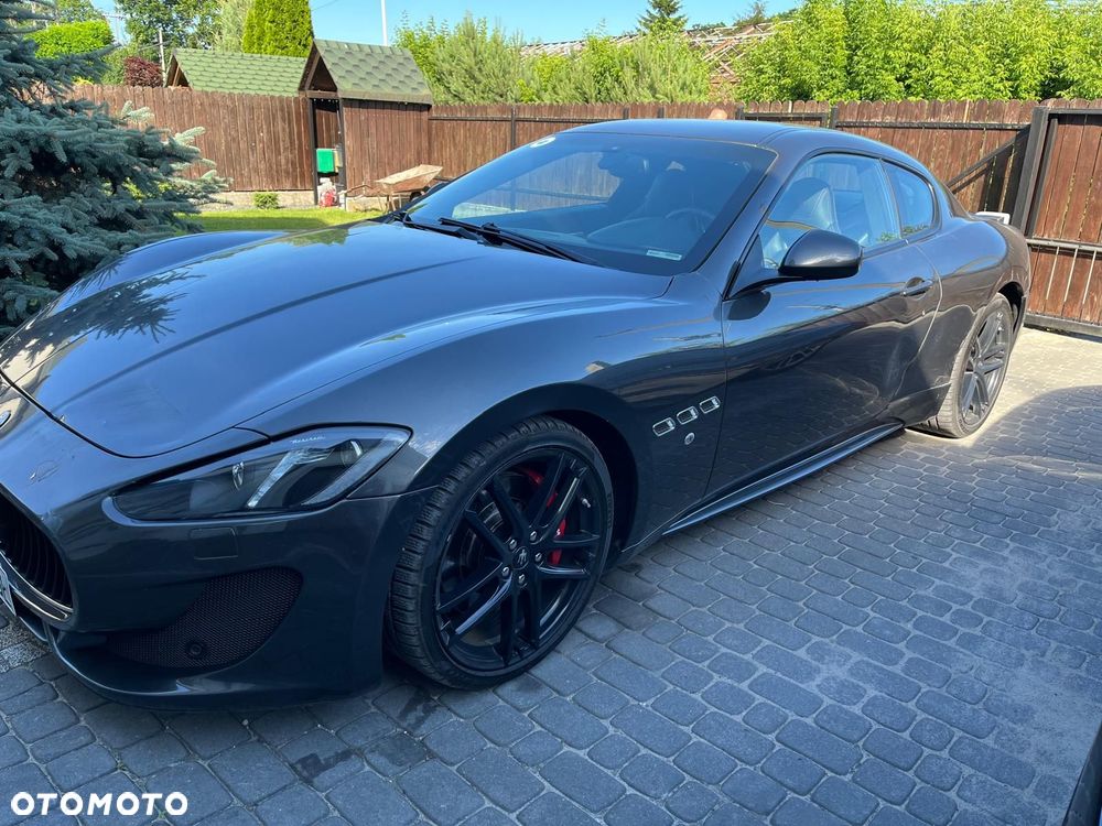 Maserati GranTurismo S Automat - 3