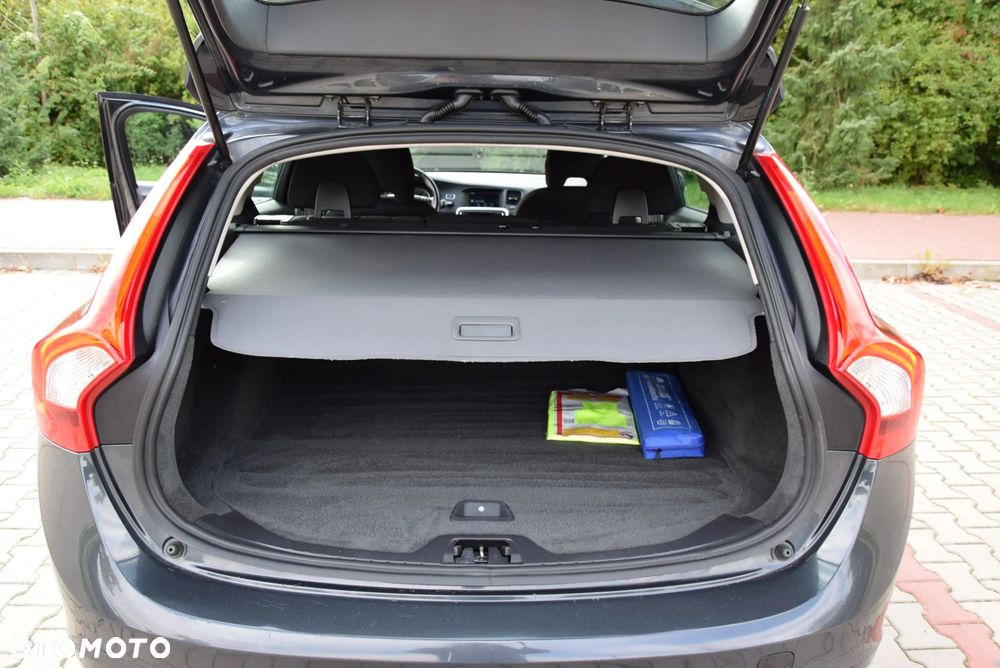 Volvo V60 D2 Edition - 24