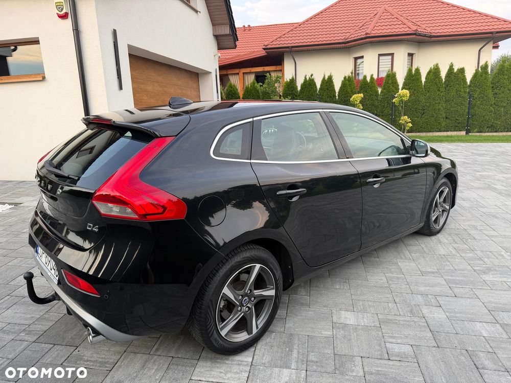 Volvo V40 D4 Drive-E R-Design Summum - 9