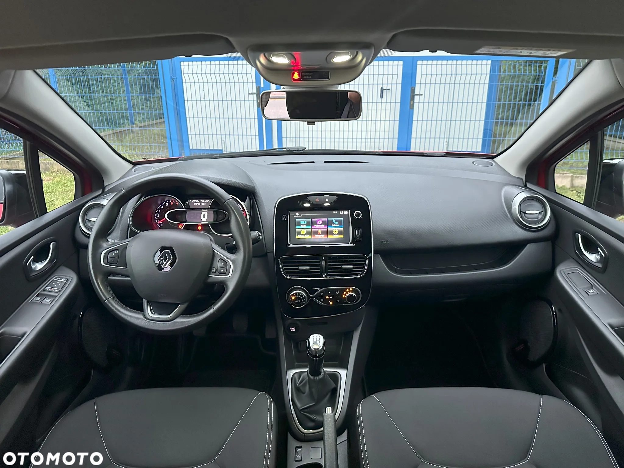 Renault Clio 1.2 16V Limited EU6 - 21