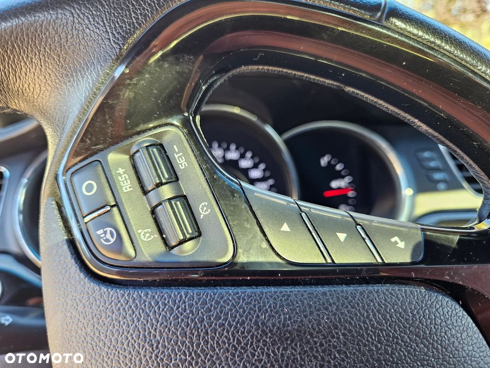 Kia Ceed 1.6 GDI Business Line - 17