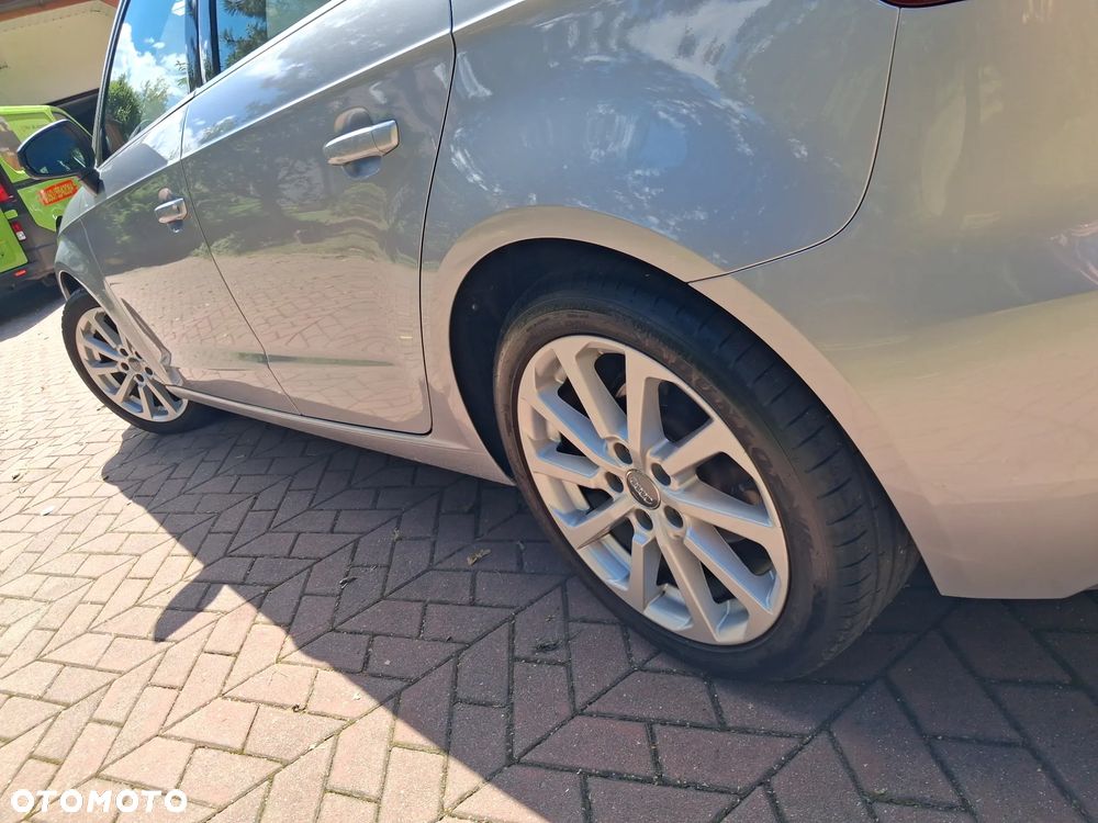 Audi A3 Sportback 1.5 TFSI cylinder on demand design - 14