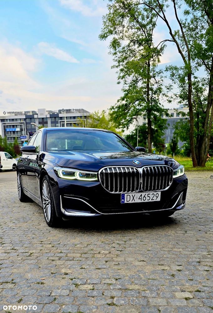 BMW Seria 7 750i xDrive - 4