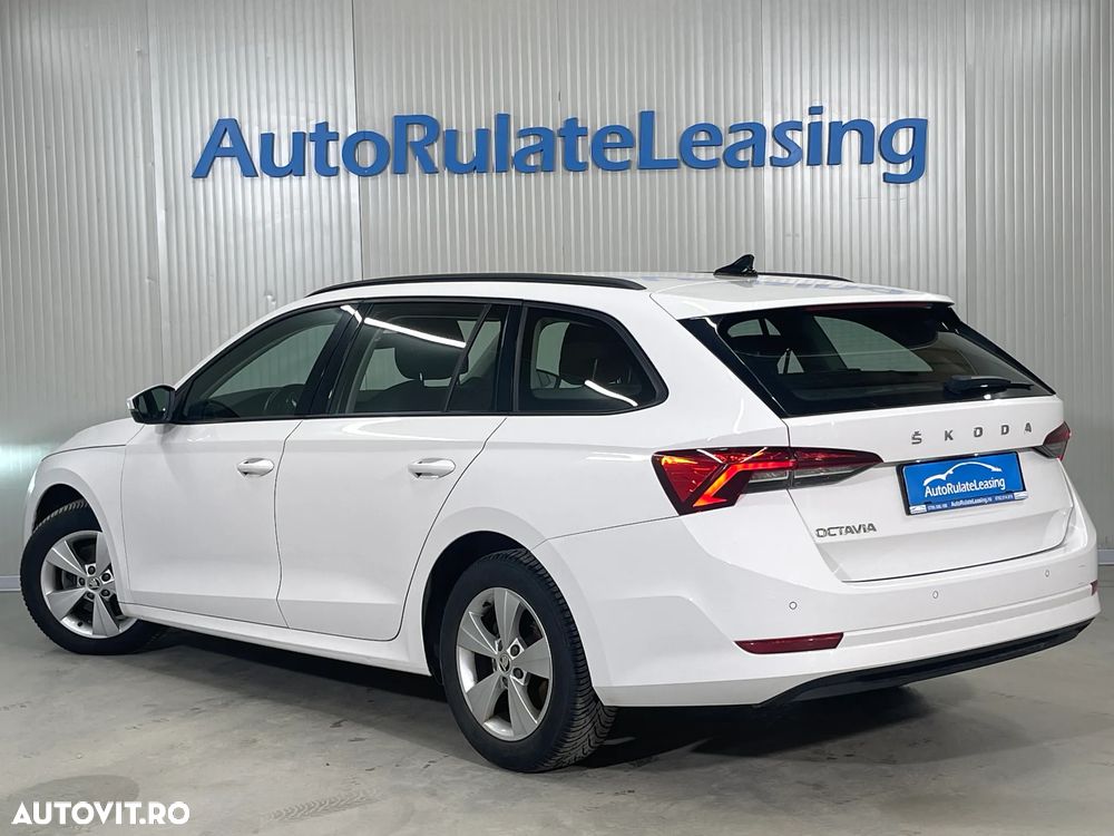 Skoda Octavia 2.0 TDI DSG Ambition - 3