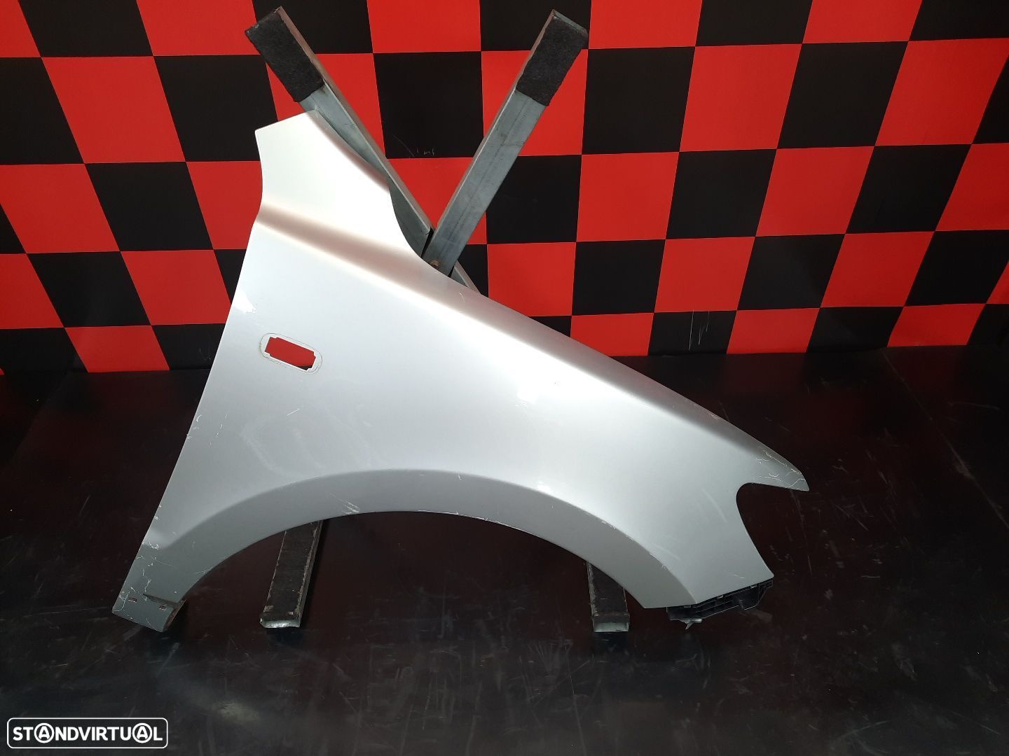 Guarda Lamas Direito Hyundai Santa Fé Ii (Cm) - 1