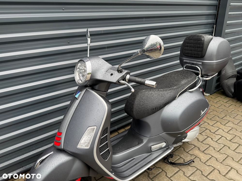 Piaggio Vespa - 8