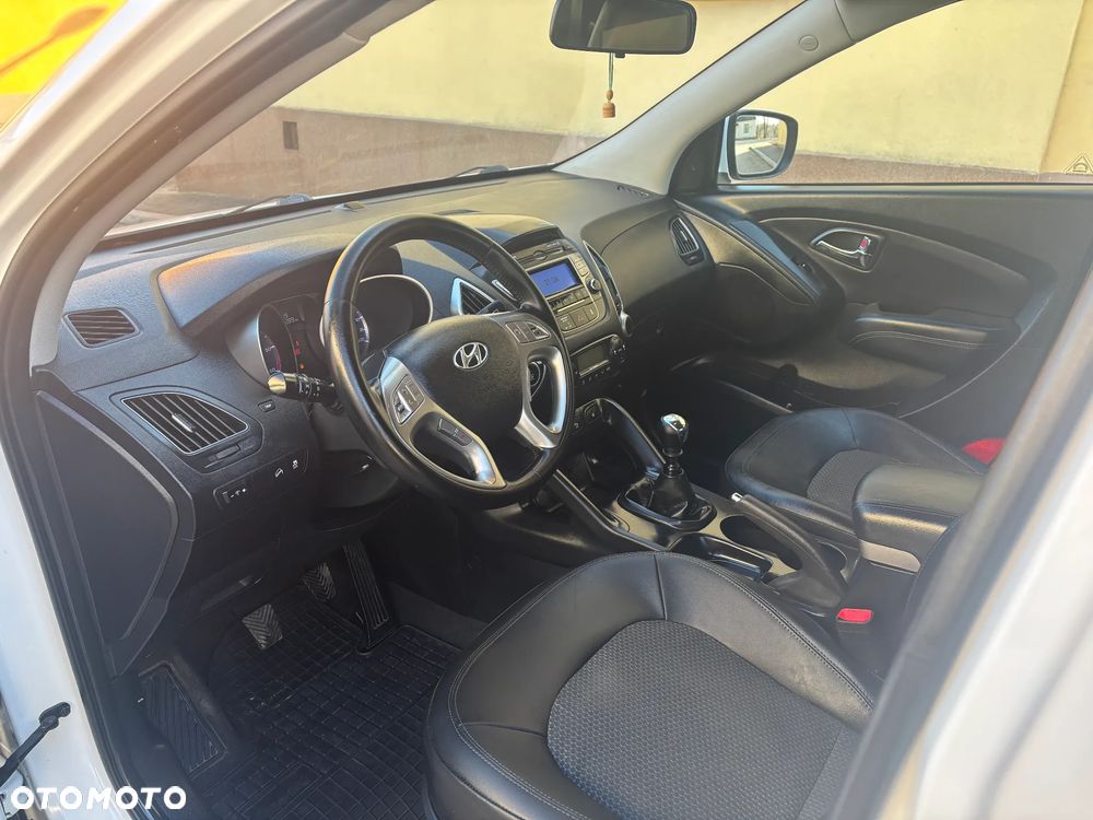 Hyundai ix35 1.7 CRDi Comfort 2WD - 16