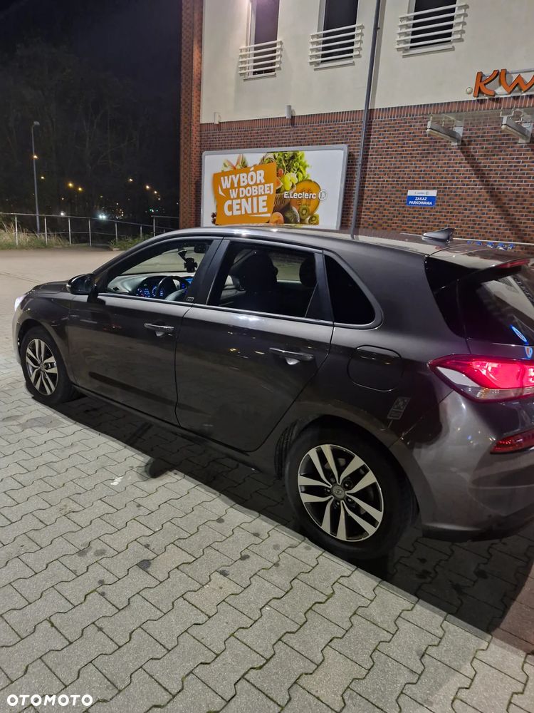 Hyundai i30 1.4 GO - 13