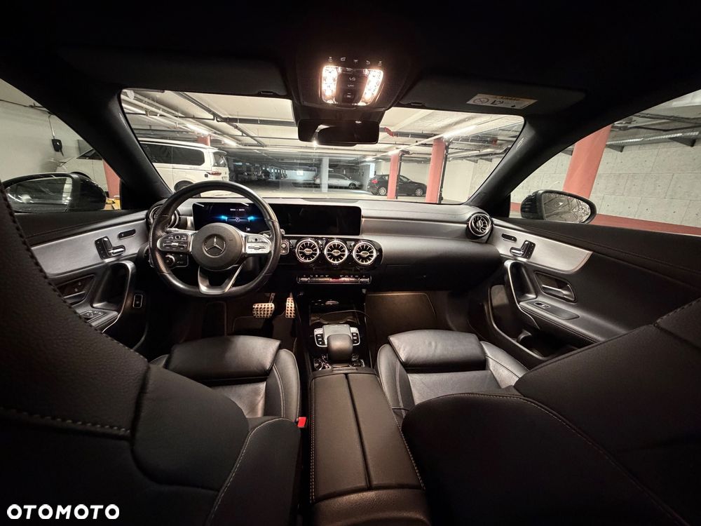Mercedes-Benz CLA 250 4-Matic AMG Line 7G-DCT - 12