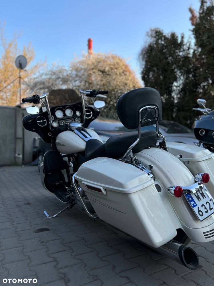 Harley-Davidson Touring Street Glide - 9