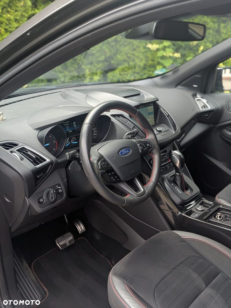 Ford Kuga 2.0 EcoBlue 4x4 ST-LINE - 19