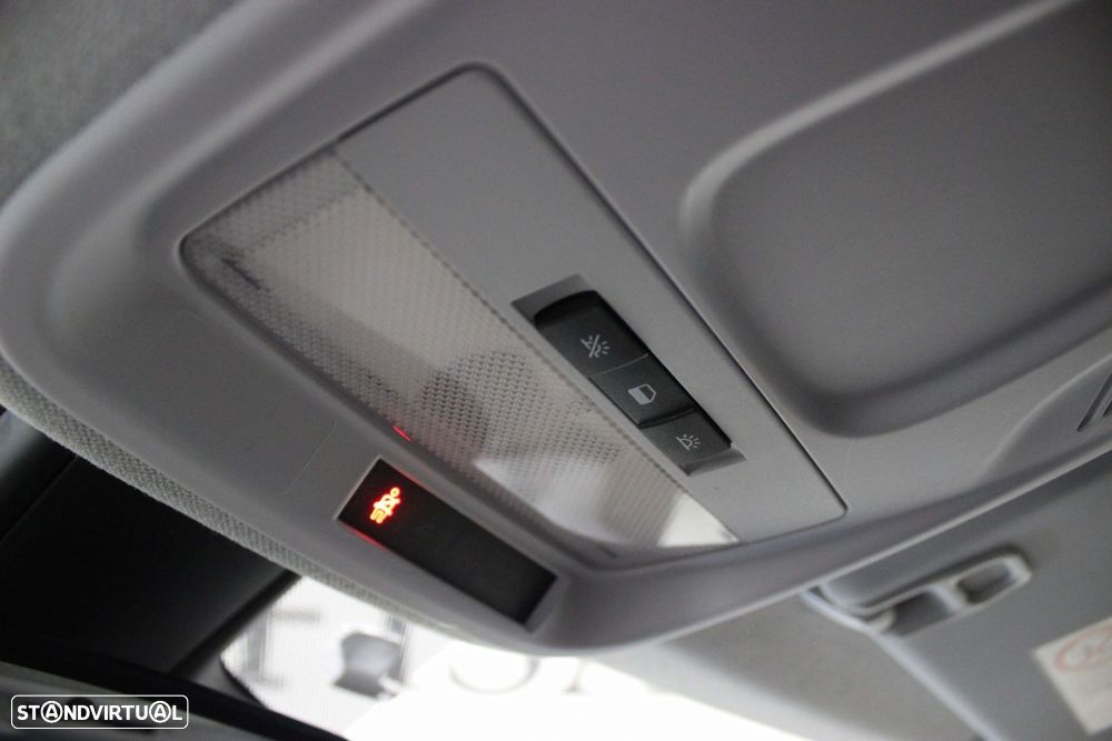 Opel Crossland 1.5 D Business - 14