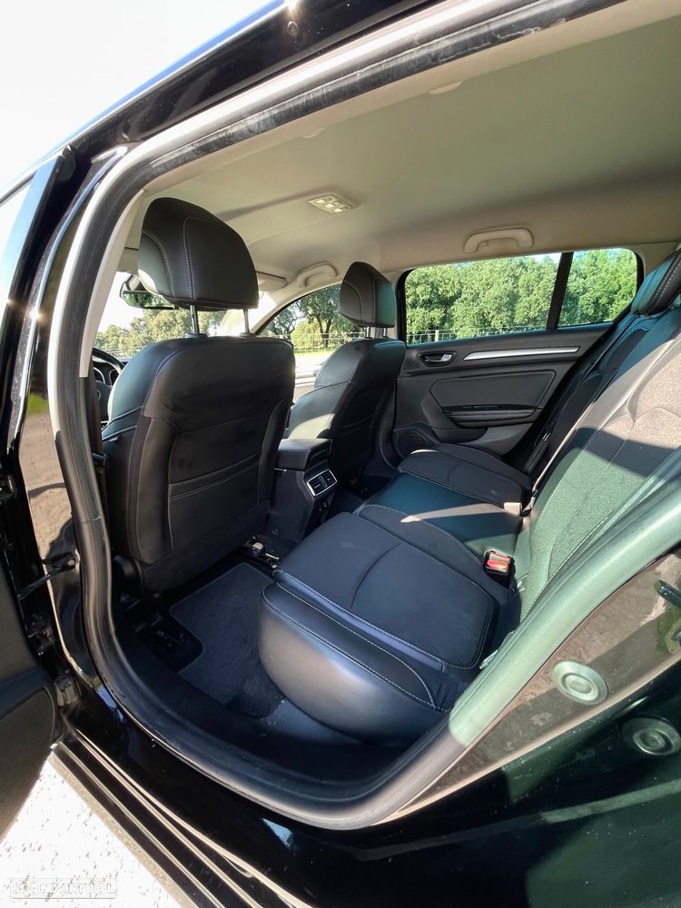 Renault Mégane Sport Tourer BLUE dCi 115 INTENS - 18