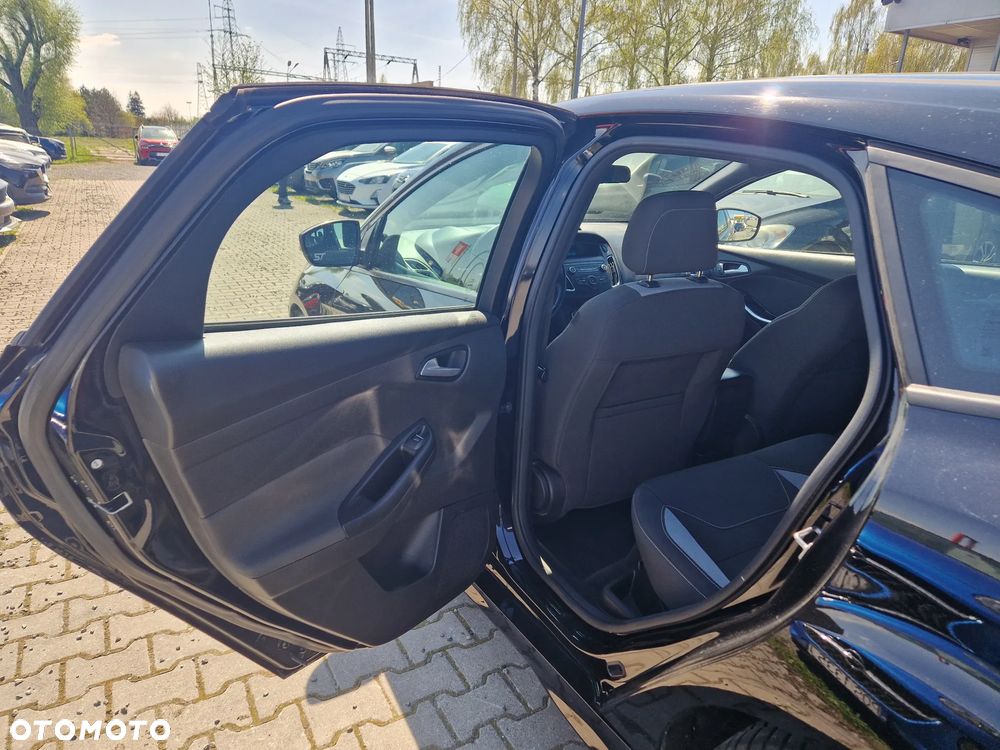Ford Focus - 22
