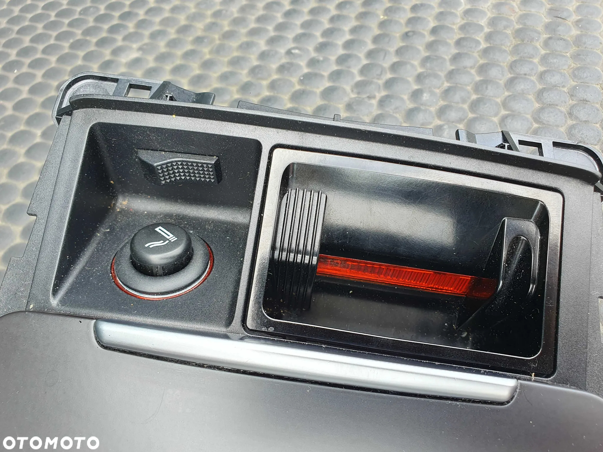 Popielniczka 8K0857951 Klapka Zapalniczka Wklad Czarna Audi A4 B8 A5 Q5 - 12