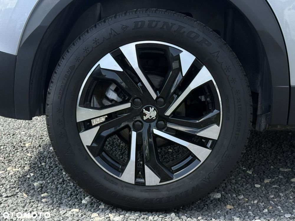 Peugeot 2008 1.5 BlueHDi Allure S&S - 11