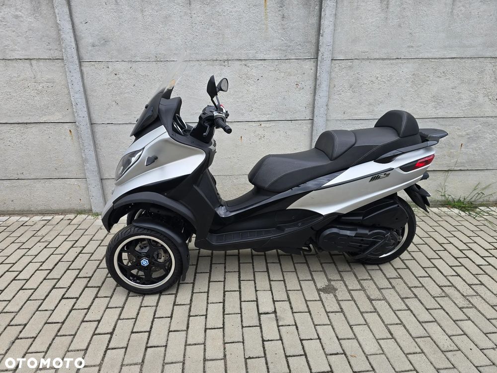 Piaggio MP-3 - 9