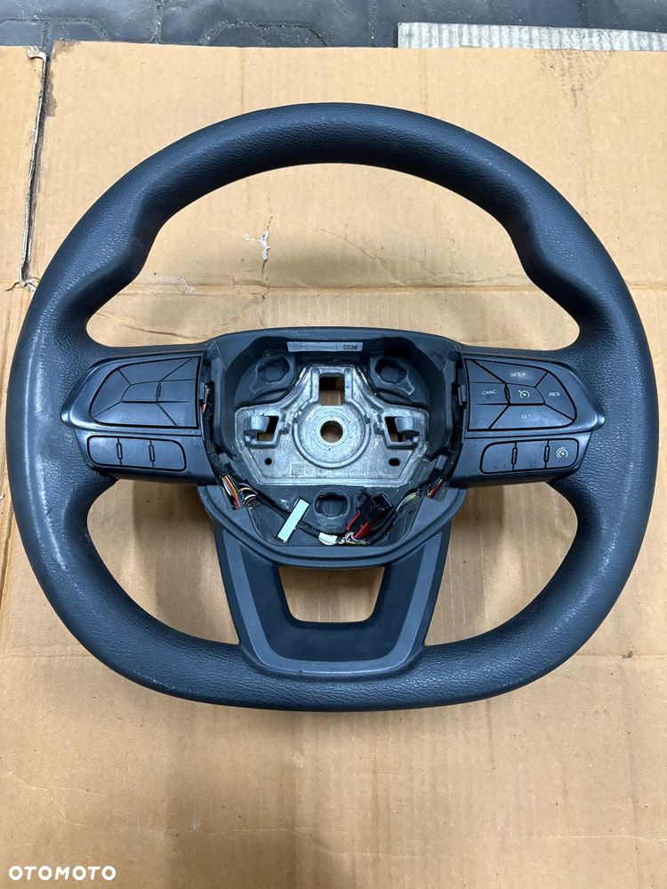 Iveco Daily kierownica multifunkcyjna 2019- - 1