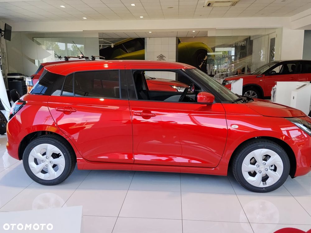 Suzuki Swift 1.2 Dualjet SHVS Premium Plus CVT - 5