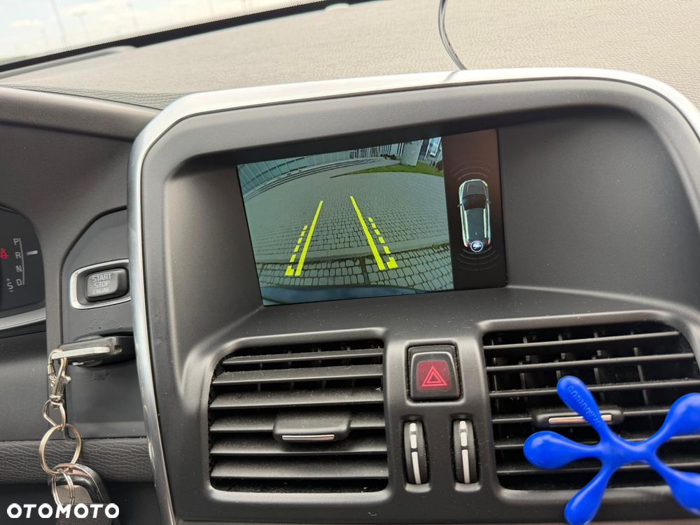 Volvo XC 60 D4 Geartronic Kinetic - 12