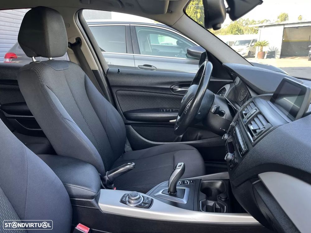 BMW 116 dA Line Sport - 47
