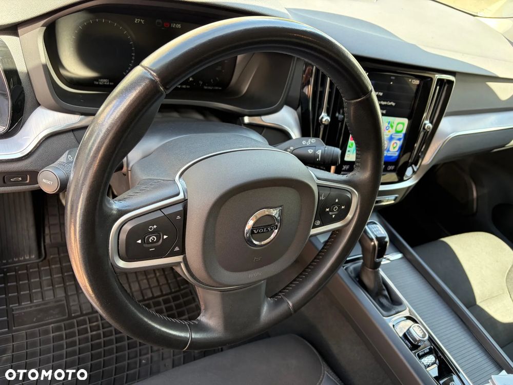 Volvo V60 D3 Momentum Pro - 9