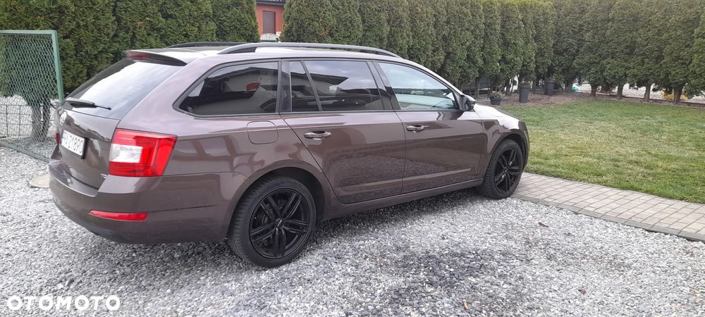 Skoda Octavia 1.6 TDI DPF Ambition Green tec - 4