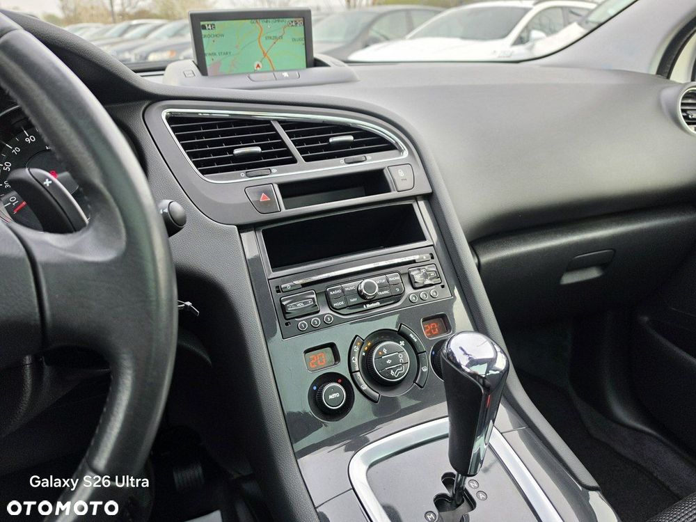 Peugeot 5008 - 39