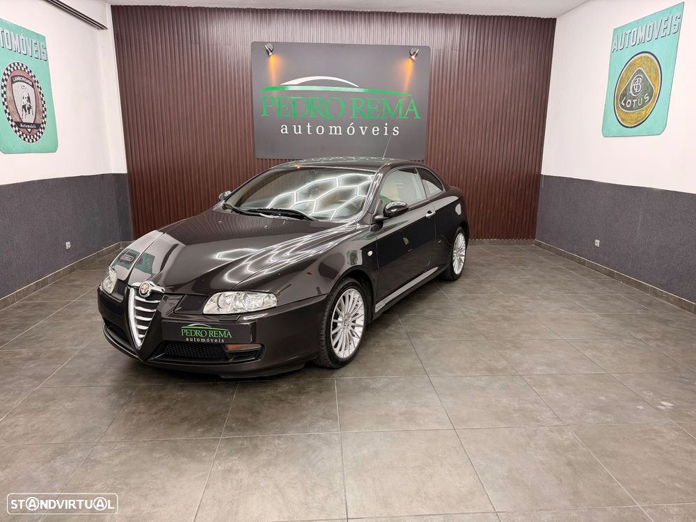 Alfa Romeo GT 1.9 JTD M-JET Distinctive - 4