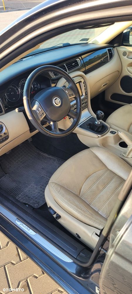 Jaguar X-Type 2.0 D Classic - 21