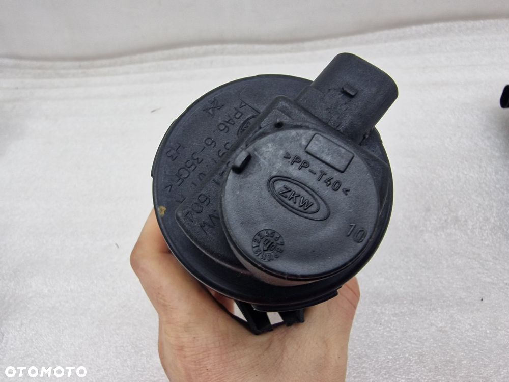 VW PASSAT B5 LIFT 00-05 LEWY / PRAWY HALOGEN , NR 3B7941700A / 3B7941699A  , NR AUKCJI H27 - 11