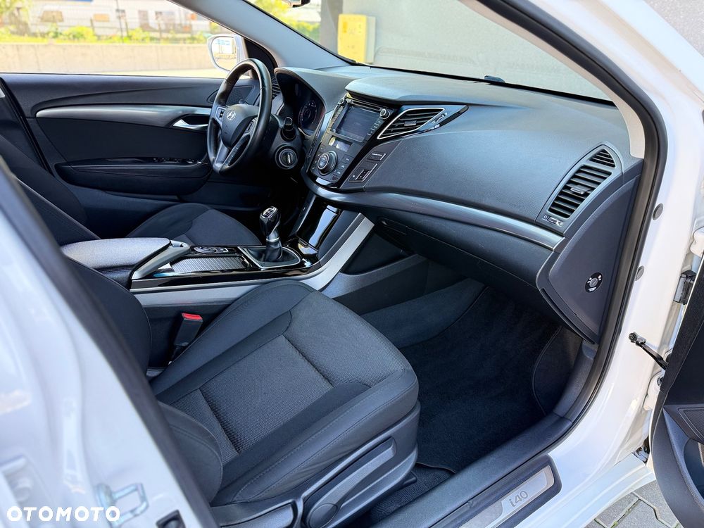 Hyundai i40 Kombi 1.6 Trend - 22
