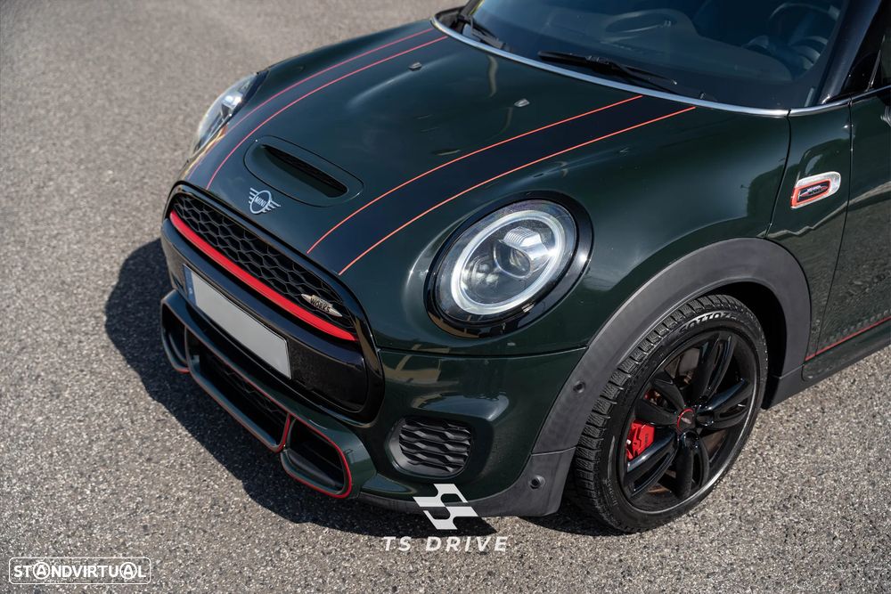 MINI 3 Portas John Cooper Works - 17