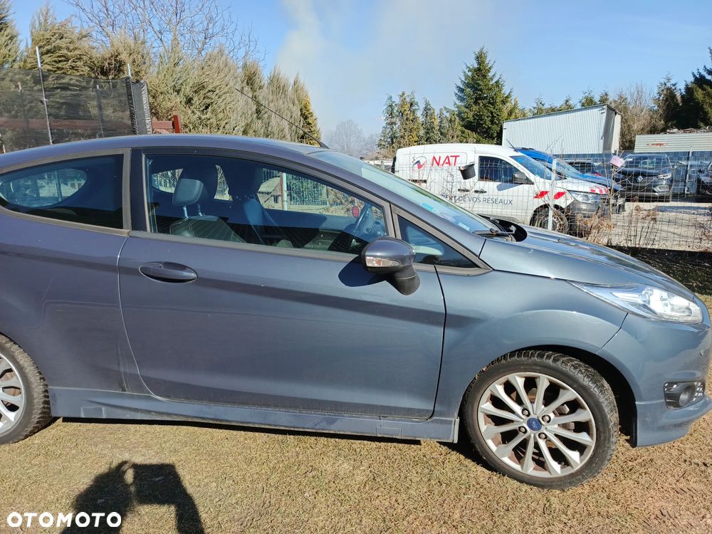 Ford Fiesta - 2