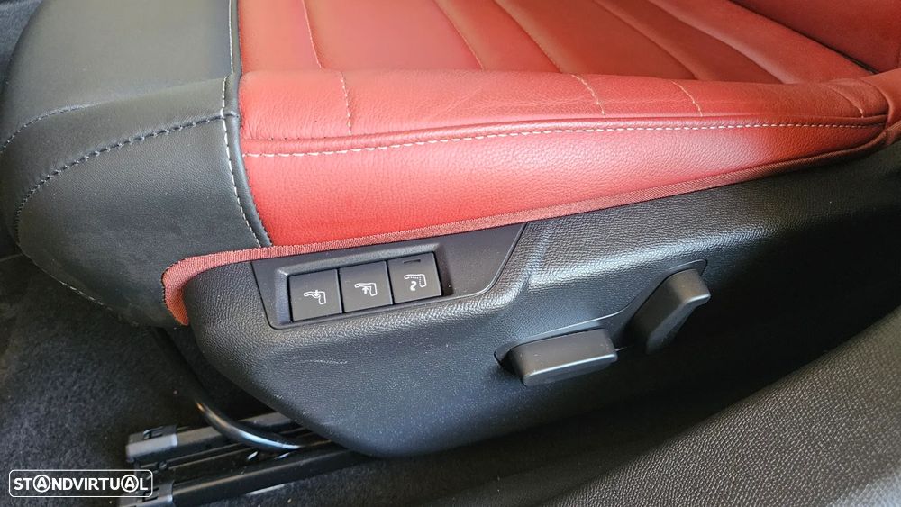 Citroën e-C4 X 50 kWh Shine - 17