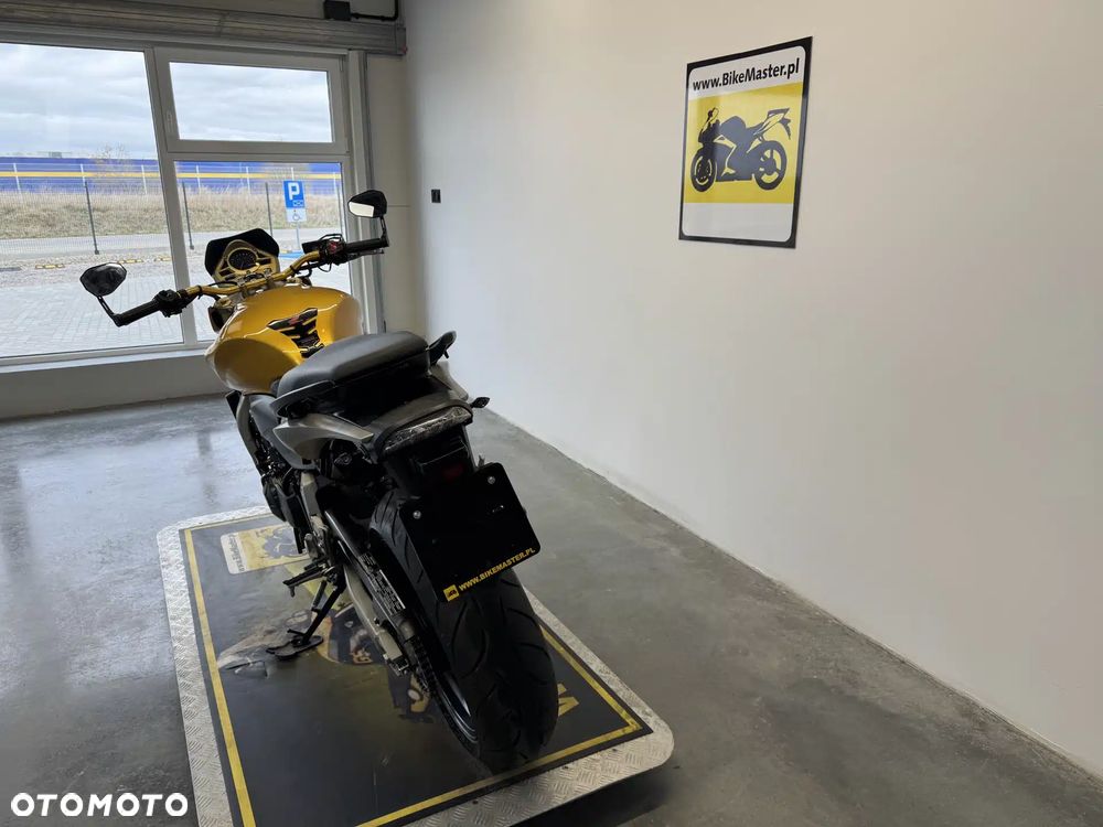 Honda CB - 7