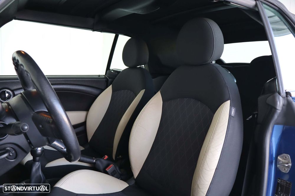 MINI Cabrio Cooper D - 24