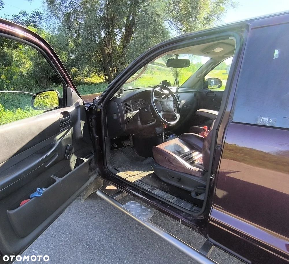 Dodge Dakota - 11