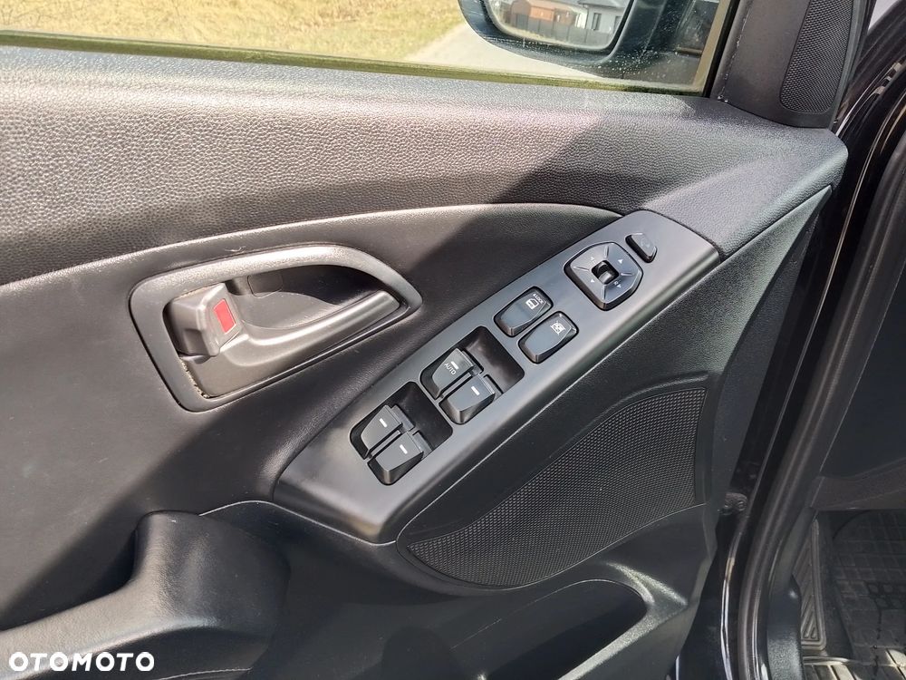 Hyundai ix35 1.7 CRDi 2WD blue Finale - 11