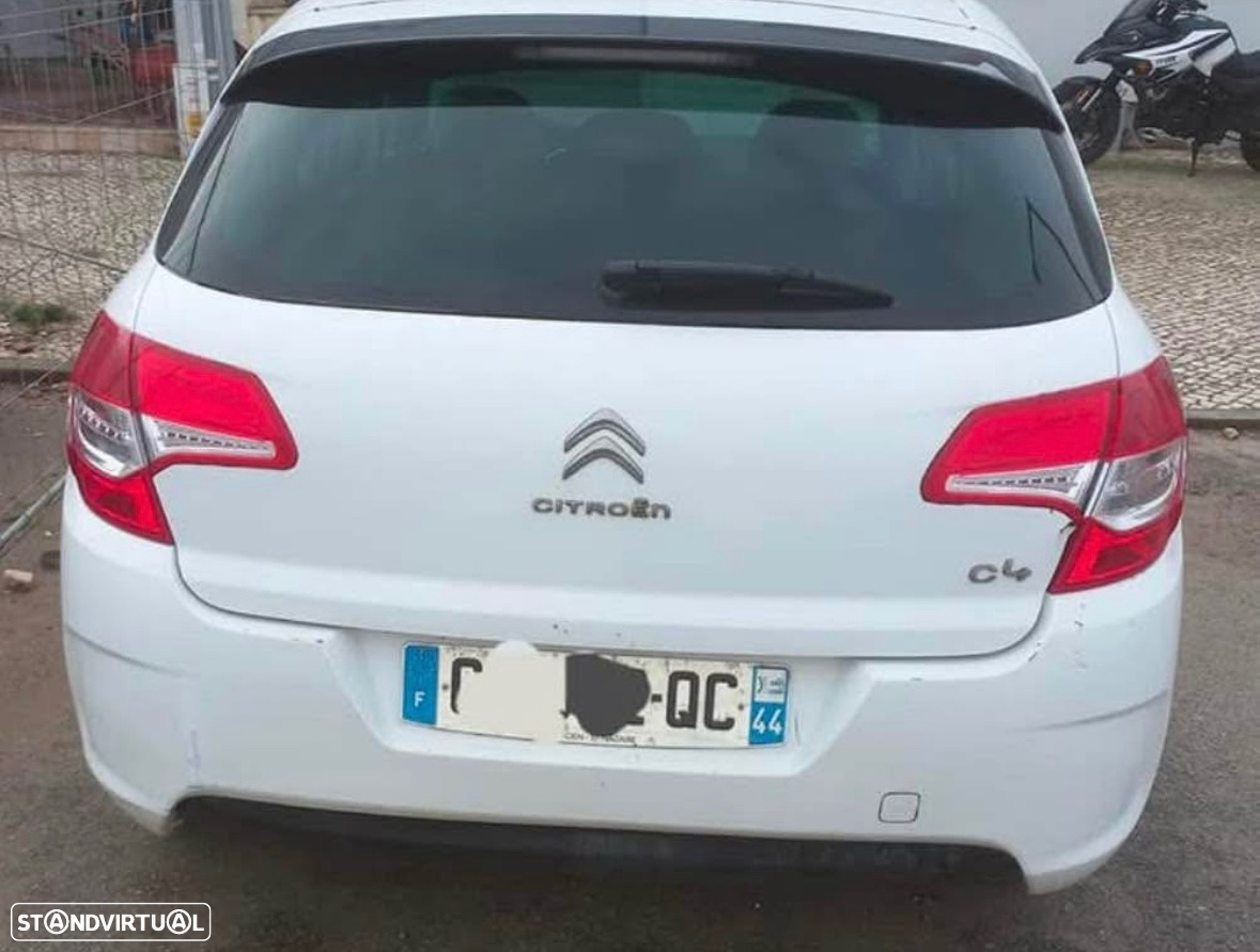 Citroën C4 HDi 110 Selection - 2
