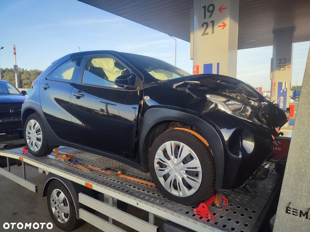 Toyota Aygo X Team D - 38