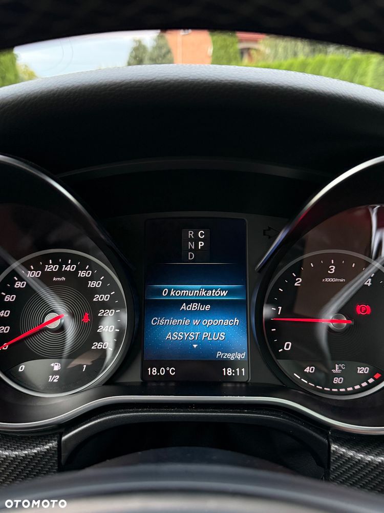 Mercedes-Benz Klasa V 300 d 4-Matic Exclusive 9G-Tronic (długi) - 28