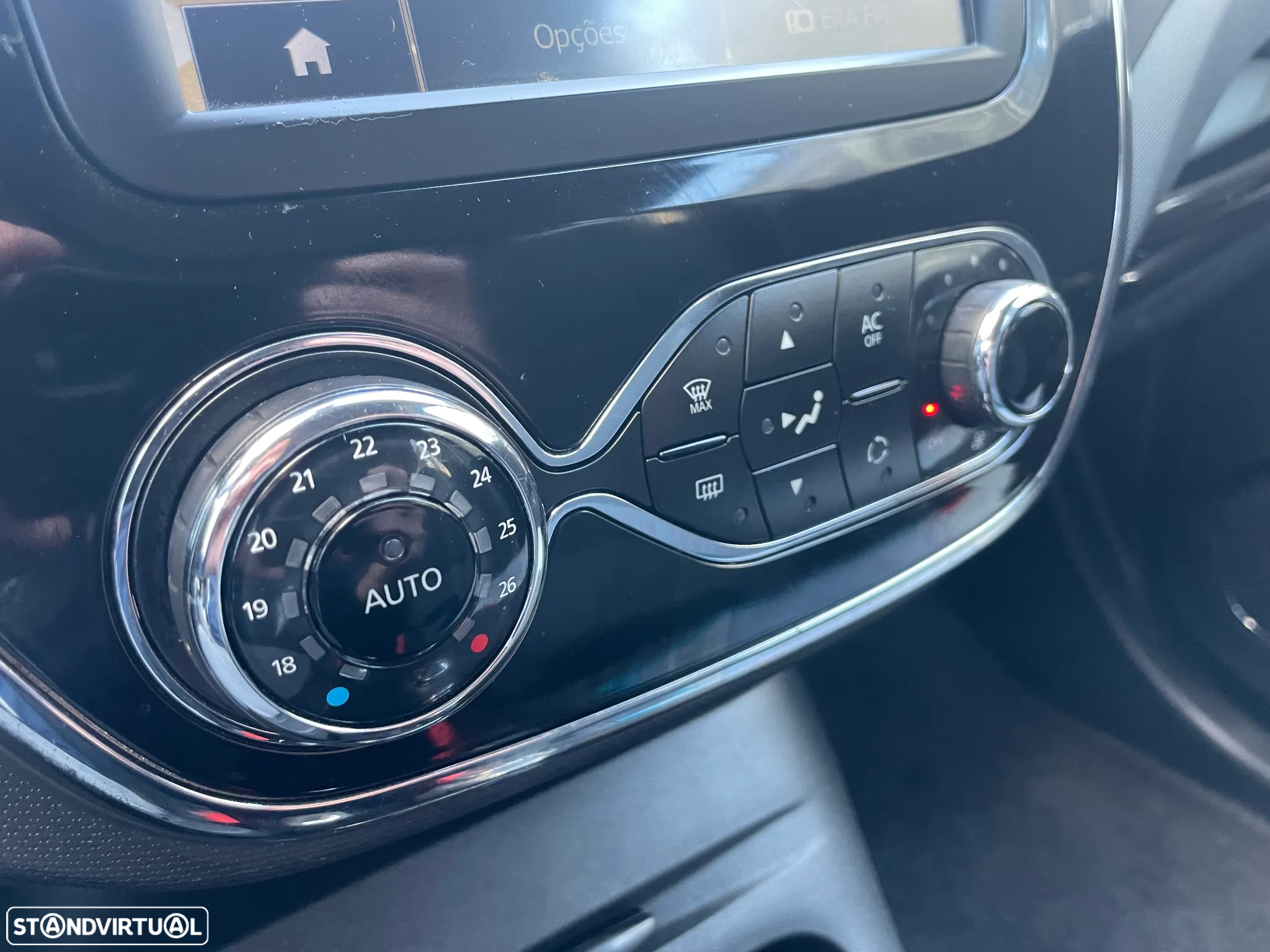 Renault Captur ENERGY TCe 120 EDC Intens - 24