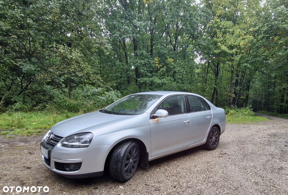 Volkswagen Jetta 1.4 TSI Comfortline - 2